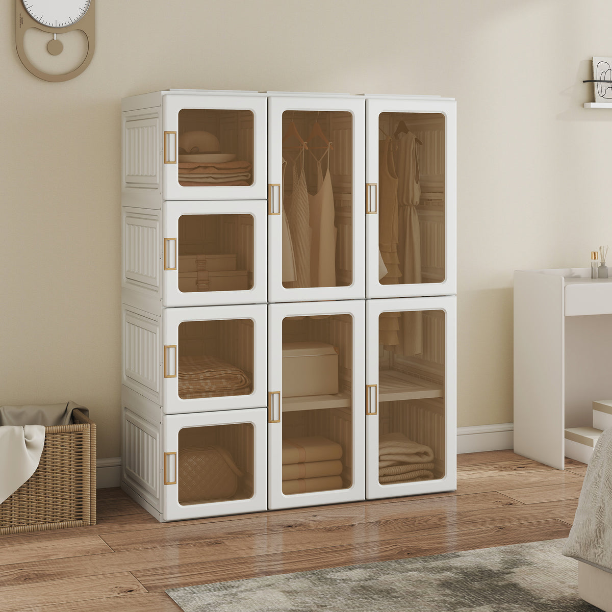 A Wardrobe That Goes Anywhere